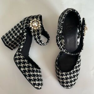 Castaner Jam Mary Jane pumps black white houndstooth cloth pearl ankle snap sz7